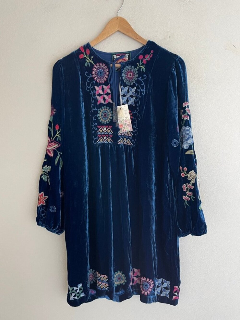 JOHNNY WAS "Nikkola" Midnight Blue Yoke Dress; Embroidered; XS; P2P is 19.5"